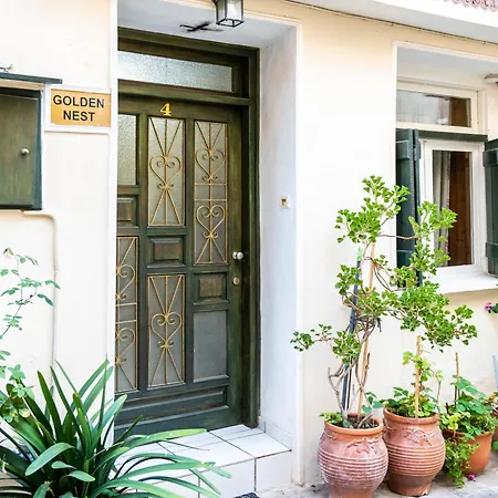 Golden Nest * Hanya