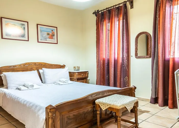 Golden Nest * Chania (Crete)